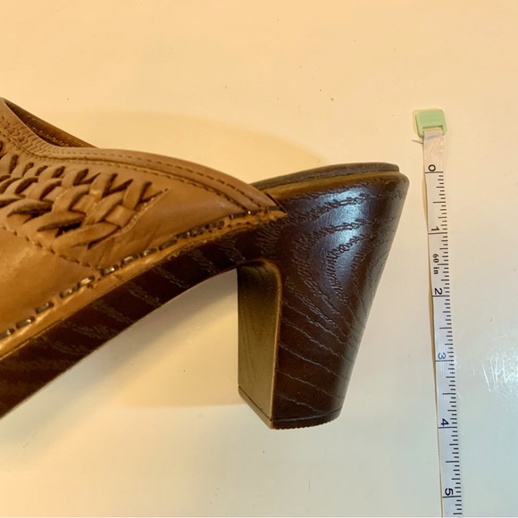 White Mountain Women's Genuine Leather Braided Brown Slip On Clogs Heels 7.5M - Picture 14 of 14